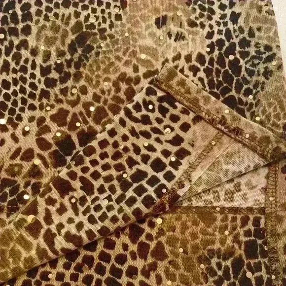 Chicos size 3 animal print lightweight v neck sweater with sequins - Picture 4 of 6